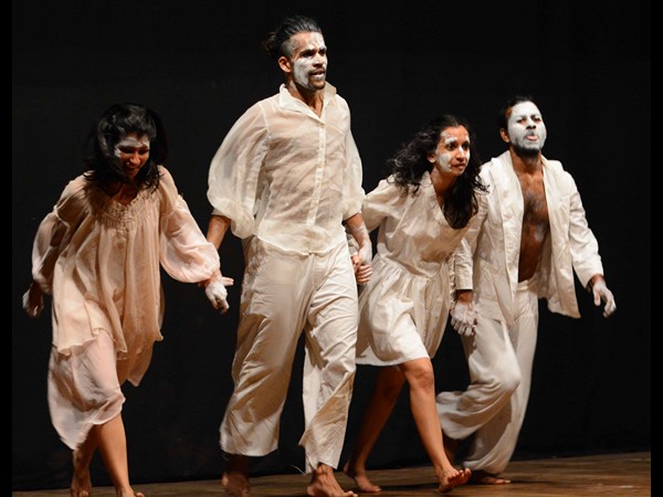  అలరించిన 'మూన్‌పుల్' నాటకం