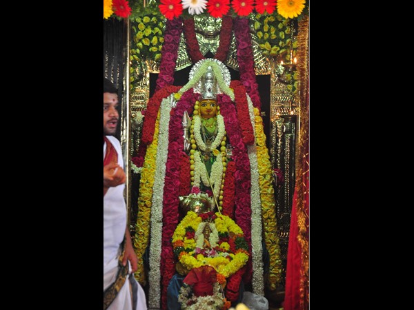 అమ్మవారు అమ్మవారు