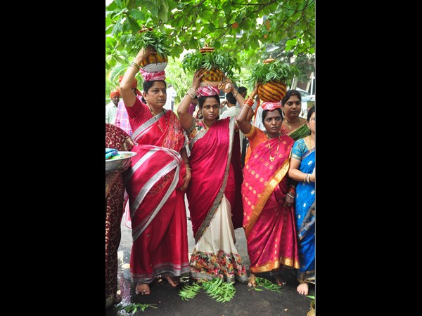 బోనాల సంబరం బోనాల సంబరం