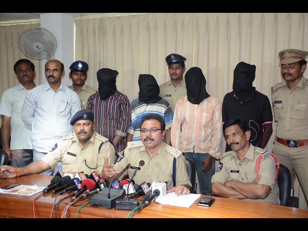 30వేల కోసం స్నేహితుడి హత్య
