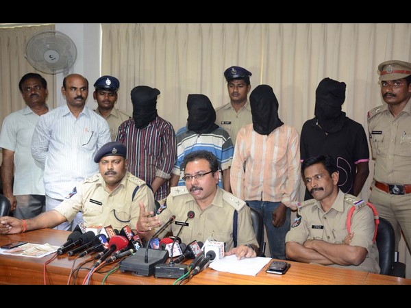 30వేల కోసం స్నేహితుడి హత్య