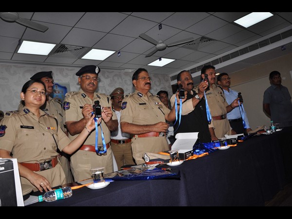 ఏడాది క్రితం..నాలుగుతో మొదలు