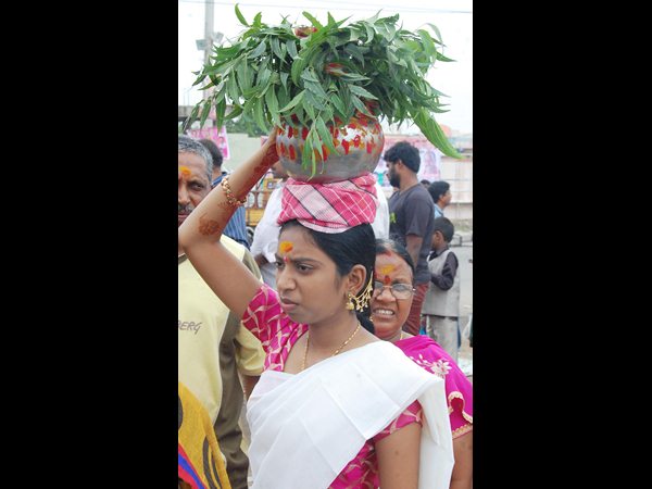 శ్రావణ బోనాలు