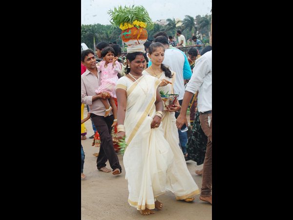 శ్రావణ బోనాలు