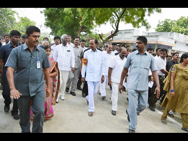  గ్రామాలకు గంగదేవిపల్లి ఆదర్శం: సీఎం కేసీఆర్