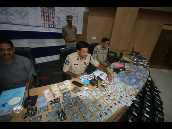 ఘరానా మోసగాడు ఘరానా మోసగాడు