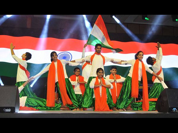 అవార్డుల ఉత్సవం