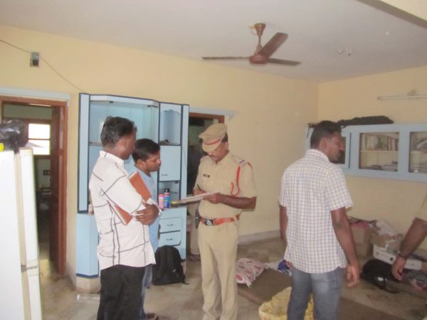 పోలీసుల విచారణ