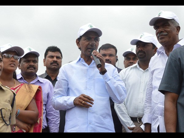 గ్రామం గురించి కెసిఆర్...