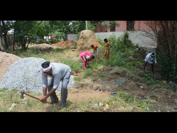 టీవీల్లో ఇలా.. 