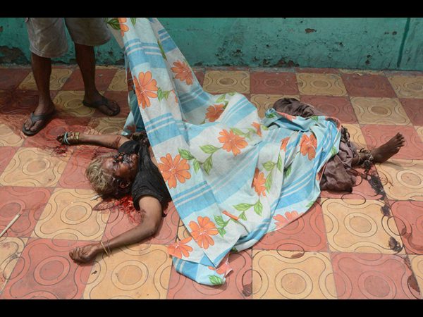  దారుణం: బండరాయితో మోది యాచకురాలి దారుణ హత్య 