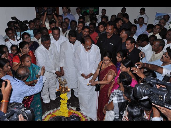 బిఐఎస్ ప్రారంభోత్సవం