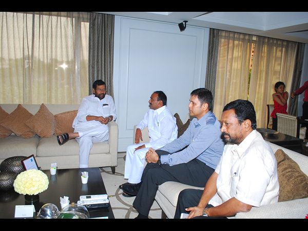 కేంద్రమంత్రితో ఈటెల