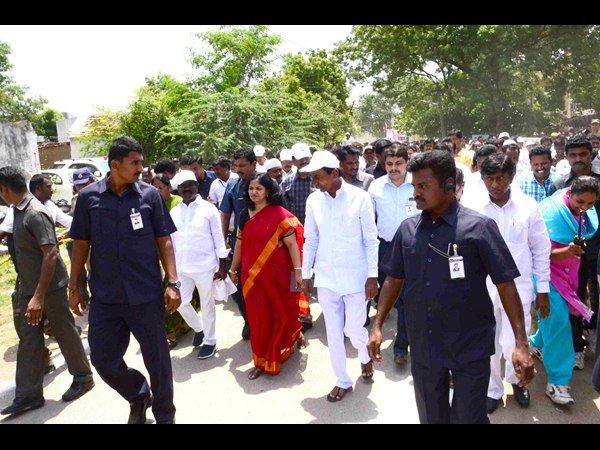 కులం, మతం లేదు..