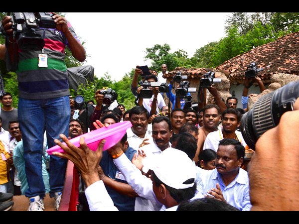 అంకాపూర్ చూసి రండి.. 