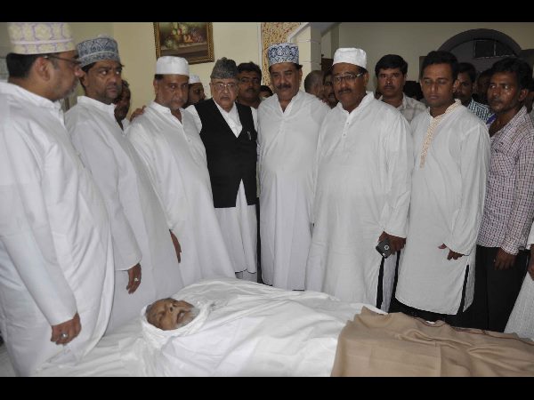 మస్కతి మృతికి నివాలి