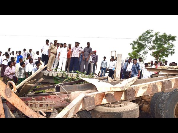 విచారణకు ఆదేశించలేదు.. విచారణకు ఆదేశించలేదు..