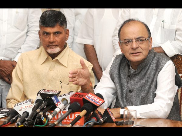 ప్రధాని మోడీతో ఏపీ సీఎం చంద్రబాబు