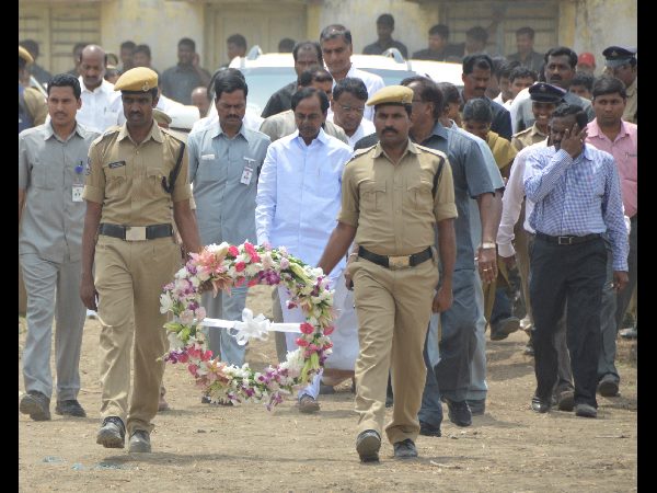 కిష్టారెడ్డికి కన్నీటి వీడ్కోలు