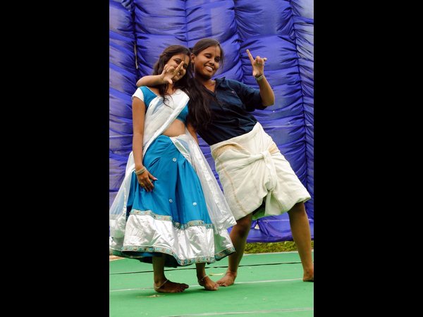 లూంగీ డ్యాన్ లూంగీ డ్యాన్