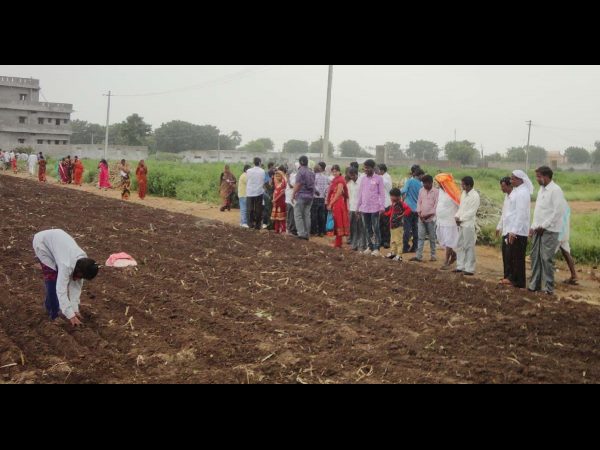 Erravalli villagers visist Ankapur