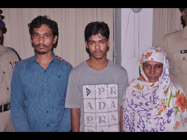 టోపీ పెట్టేందుకు బంగ్లాదేశ్ నుంచి విశాఖకు: ముగ్గురి అరెస్ట్
