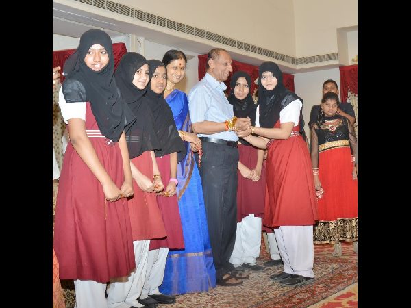  రాజ్ భవన్‌లో గవర్నర్ రక్షాబంధన్ వేడుకలు