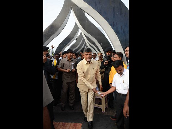 అసెంబ్లీ సమావేశాలు మొదటి రోజు