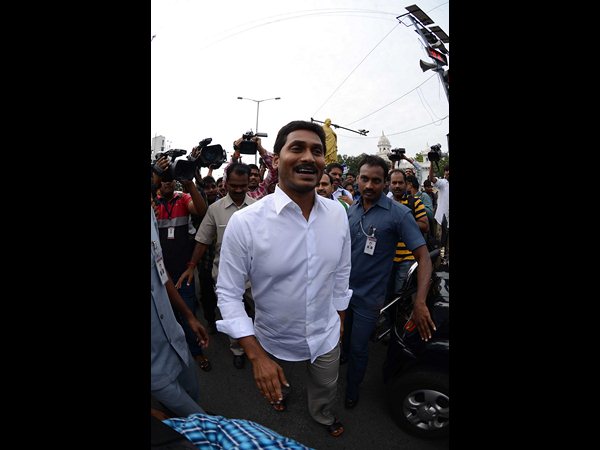అసెంబ్లీ సమావేశాలు మొదటి రోజు