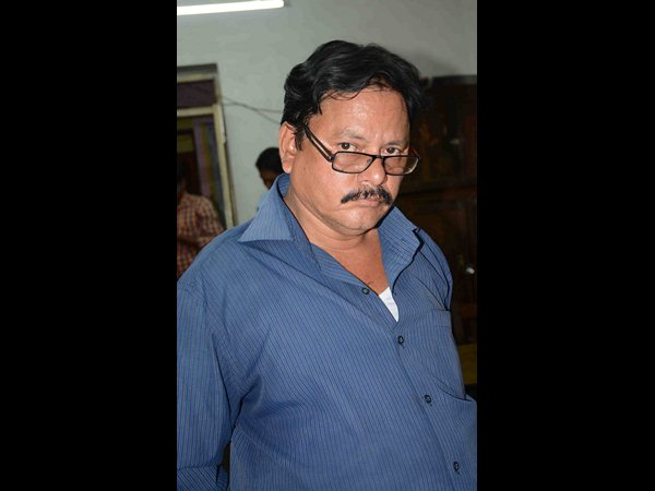 పట్టుబడ్డారు