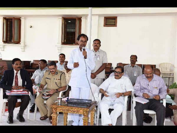 మాజీ సైనికులకు కెసిఆర్ వరాలు