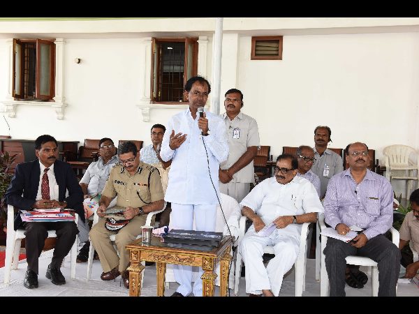 మాజీ సైనికులకు కెసిఆర్ వరాలు