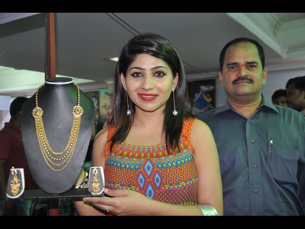 మధులగ్నదాస్ సందడి మధులగ్నదాస్ సందడి