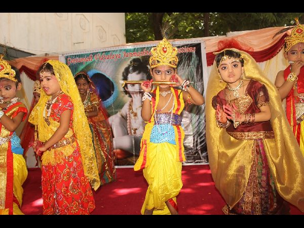 గోపికాకృష్ణులు