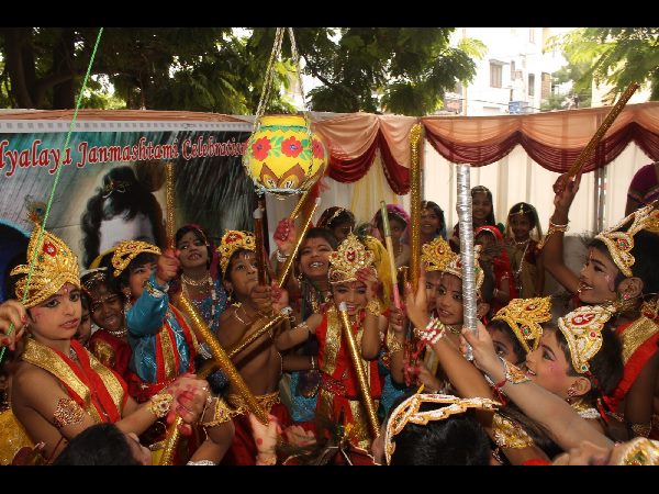 గోపికాకృష్ణులు