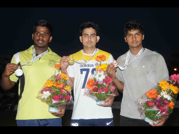  తెలంగాణకు తొలి పతకం: సంతోషంగా ఉందన్న చంద్రబాబు (ఫోటోలు)