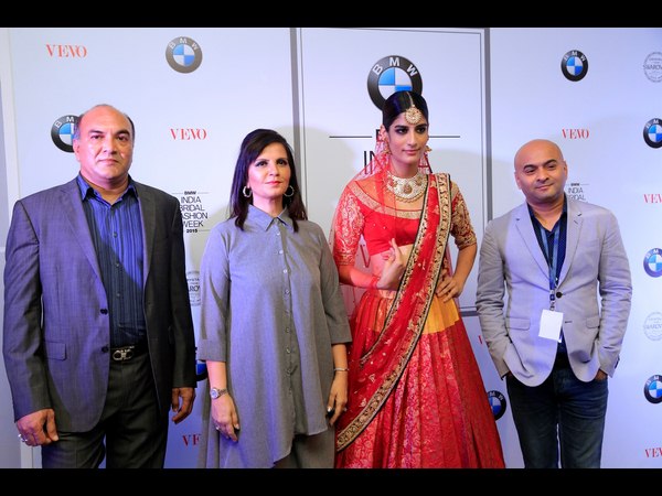 బ్రైడల్ ఫ్యాషన్‌షో