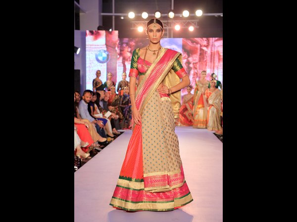 బ్రైడల్ ఫ్యాషన్‌షో