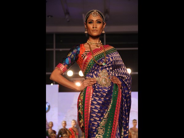 బ్రైడల్ ఫ్యాషన్‌షో