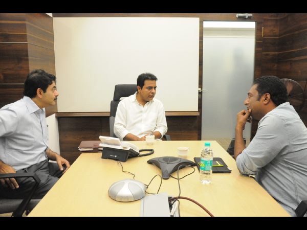 కొండారెడ్డిపల్లిని దత్తత తీసుకుంటా: ప్రకాష్ రాజ్