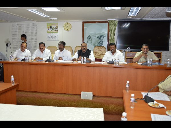 సమీక్షా సమావేశం