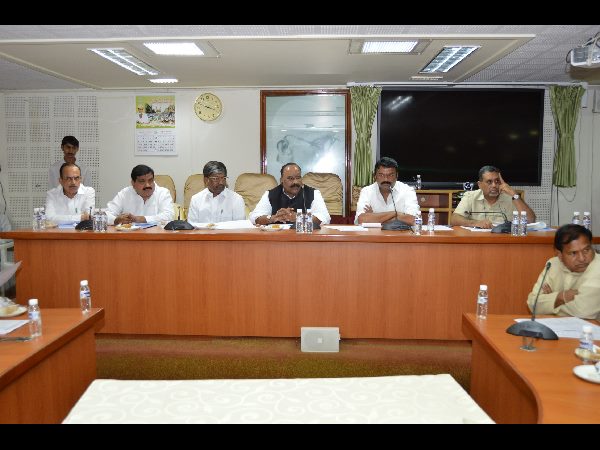 సమీక్షా సమావేశం