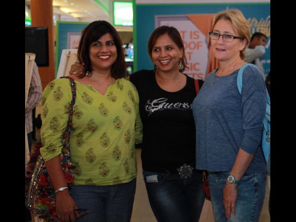 మహేష్ భార్య నమ్రత చేతుల మీదగా ఆర్ట్ వర్క్స్‌ ప్రారంభం