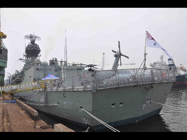  ఇండో-ఆసీస్ నేవీ విన్యాసాలు