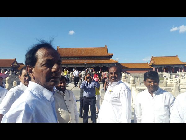 కెసిఆర్