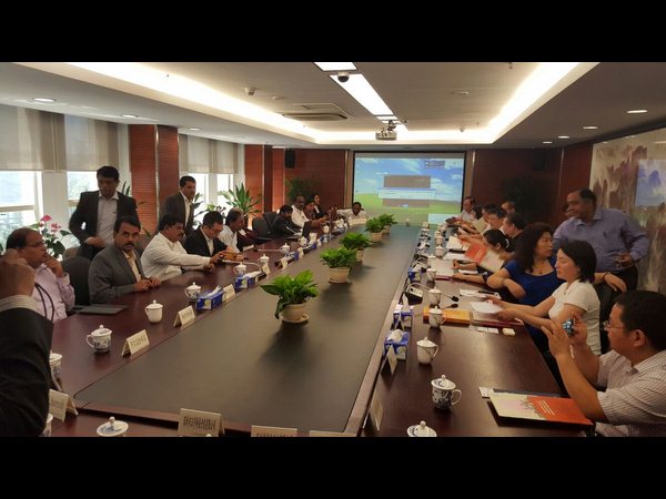  జెడ్‌టీఈ మొబైల్ కంపెనీలో సీఎం కేసీఆర్