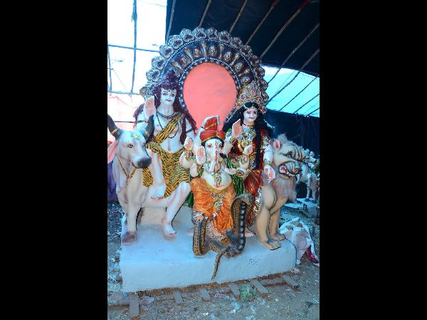 వివిధ ఆకృతుల్లో వినాయకులు