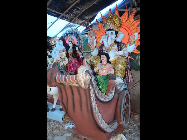 వివిధ ఆకృతుల్లో వినాయకులు