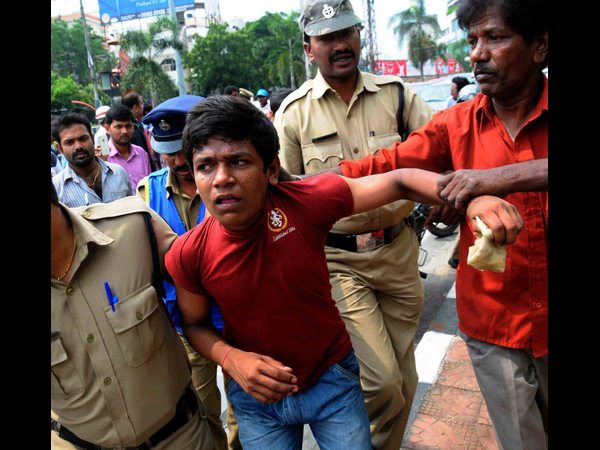  కేబీఆర్ పార్క్: మహిళను కత్తితో బెదిరించిన చైన్ స్నాచర్ ఇతడే