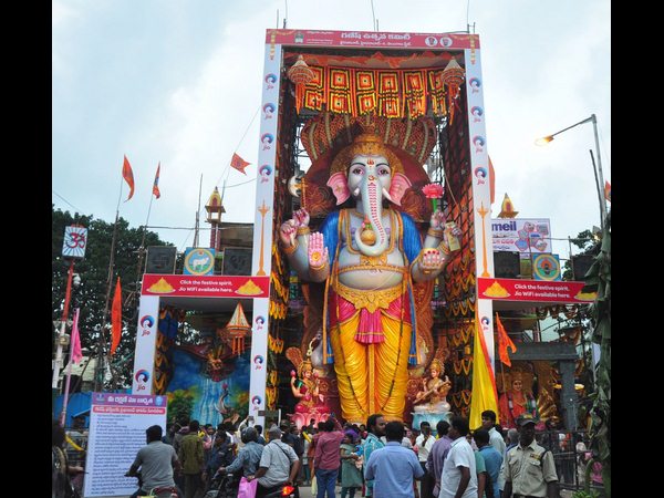 ఖైరతాబాద్ మహాగణపతి ఖైరతాబాద్ మహాగణపతి